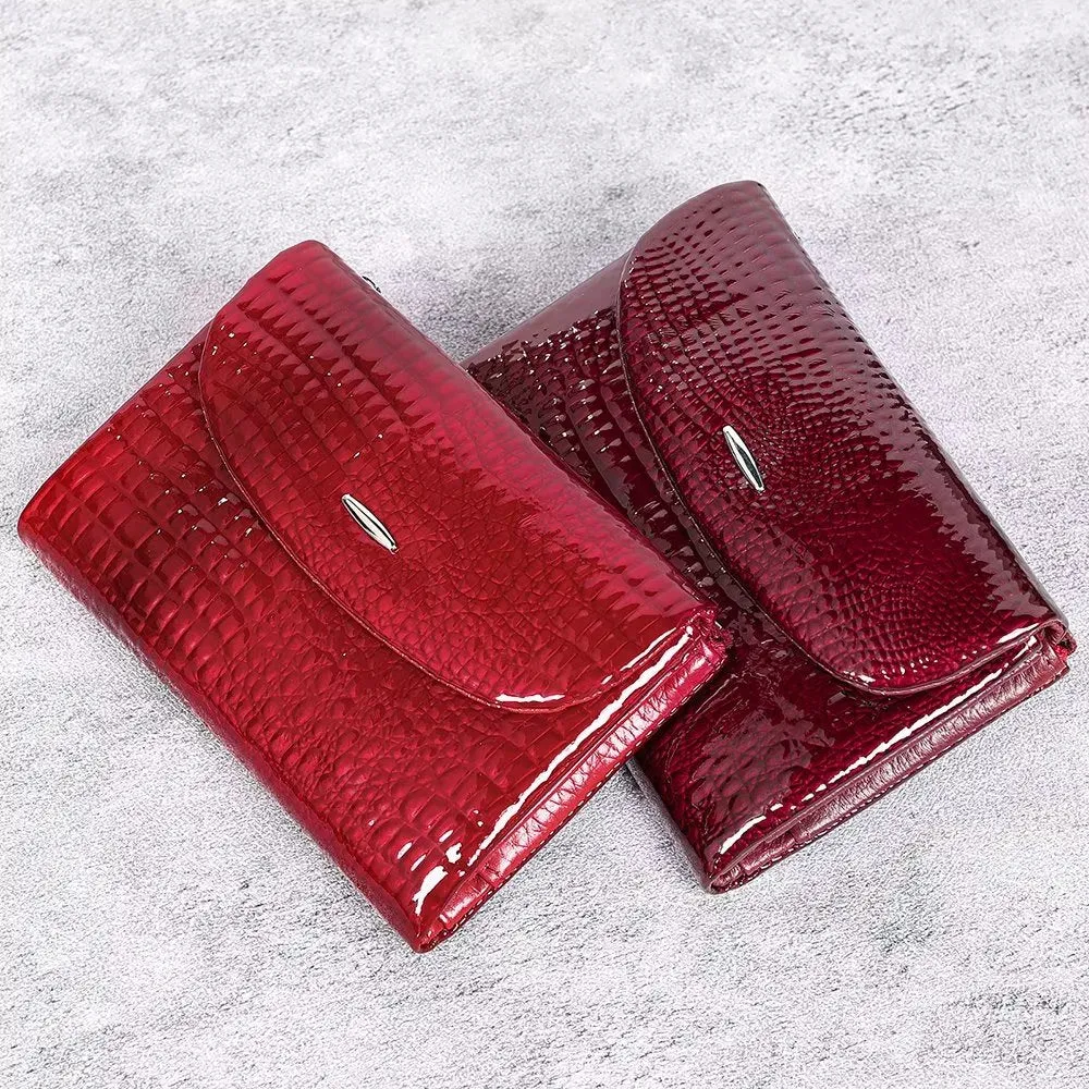 Luxury CrocLeather Short Wallets