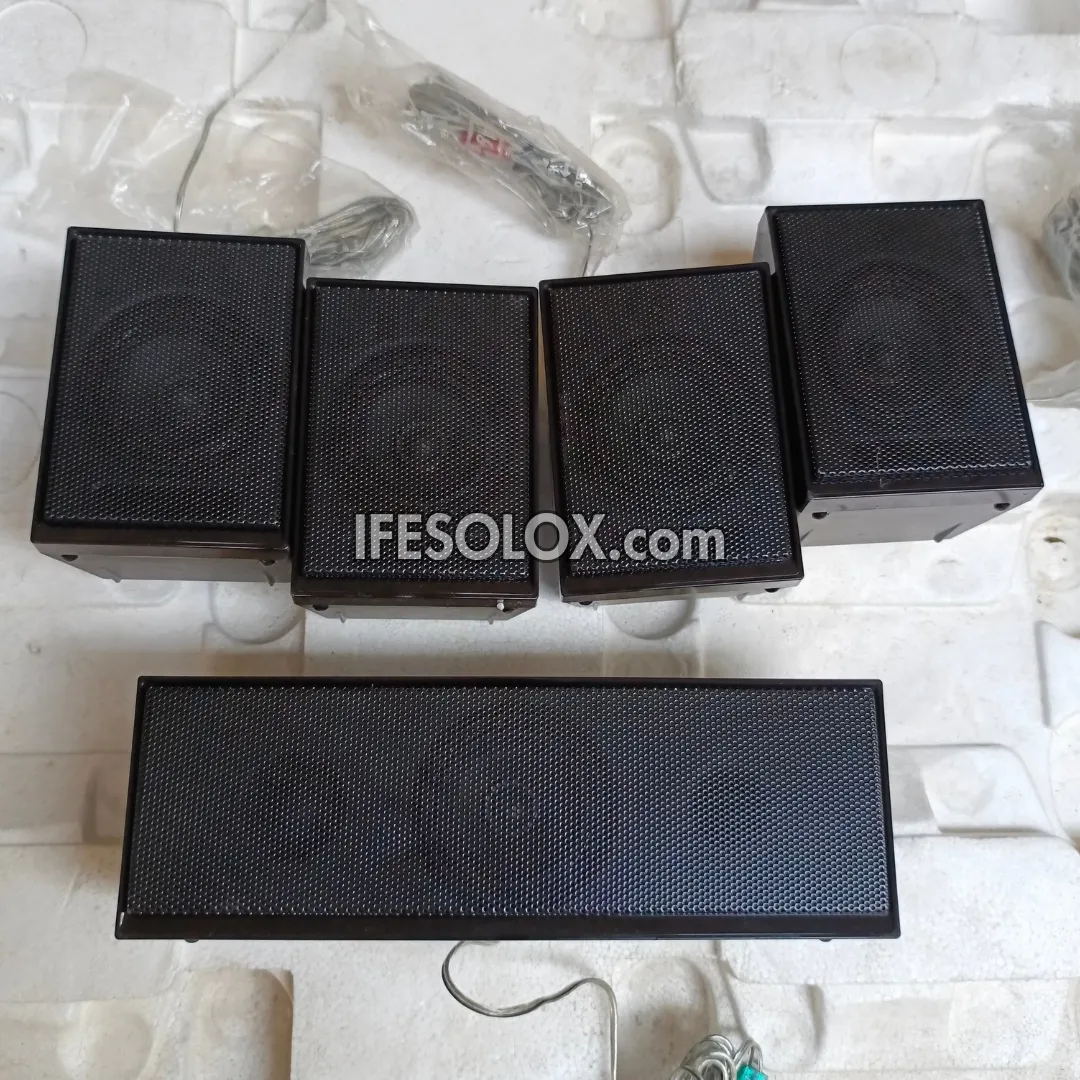 Samsung PS-ES1-1 3 Ohm Satellite Surround Sound Speakers - Complete Home Theater Set - Gently Used